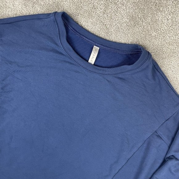 Fabletics Pullover Sweater Women's Medium Blue Cropped Batwing Crew Neck - Picture 1 of 12